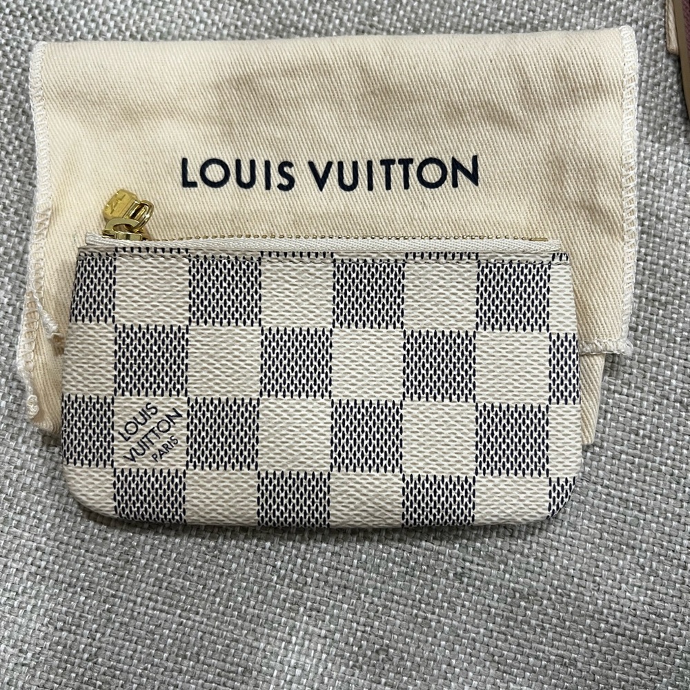 Louis Vuitton Azur key pouch cles